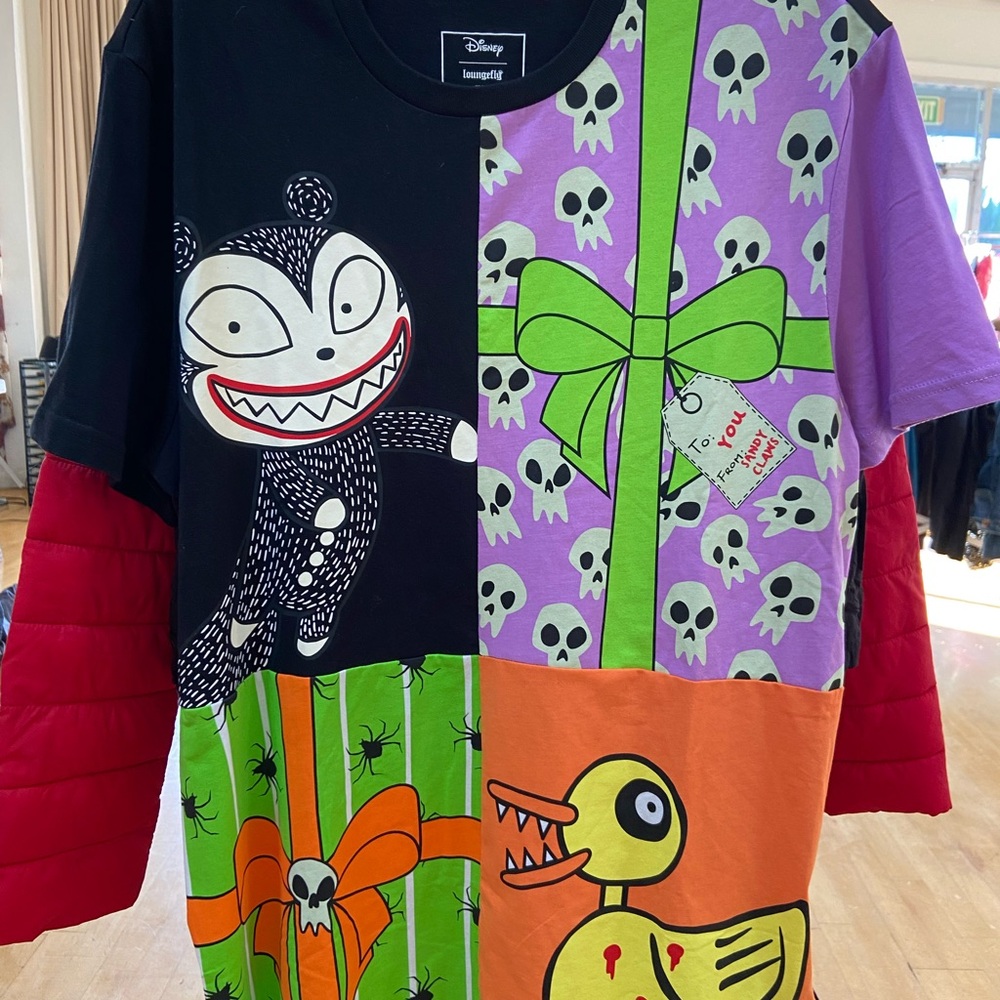 Loungefly Disney Nightmare Before Christmas Tshirt L